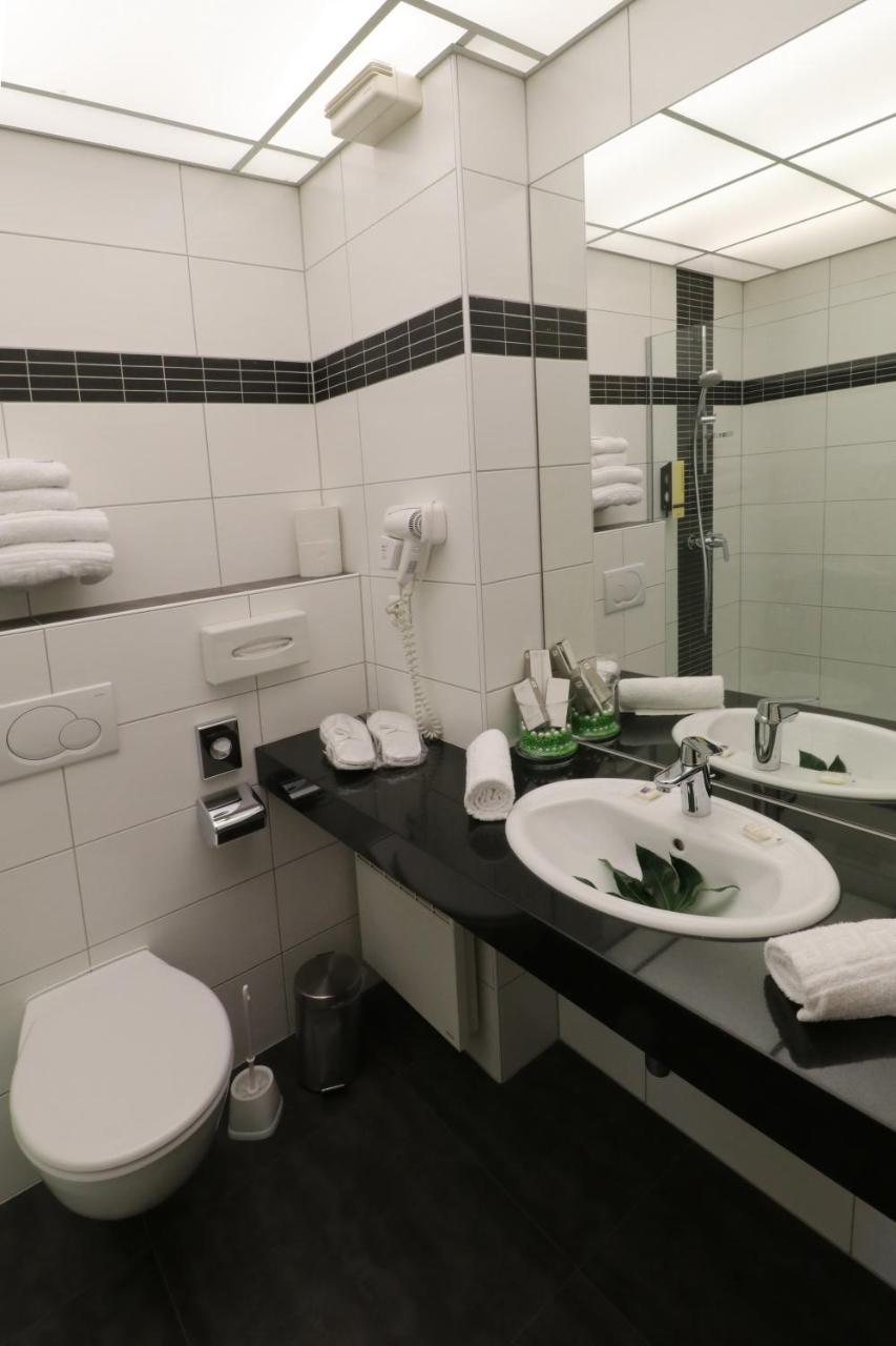 Threeland Hotel Pétange Εξωτερικό φωτογραφία