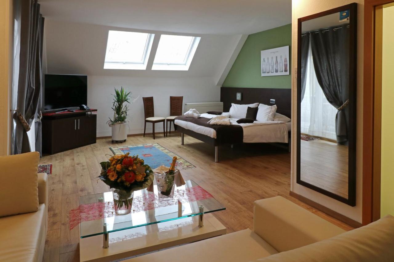 Threeland Hotel Pétange Εξωτερικό φωτογραφία